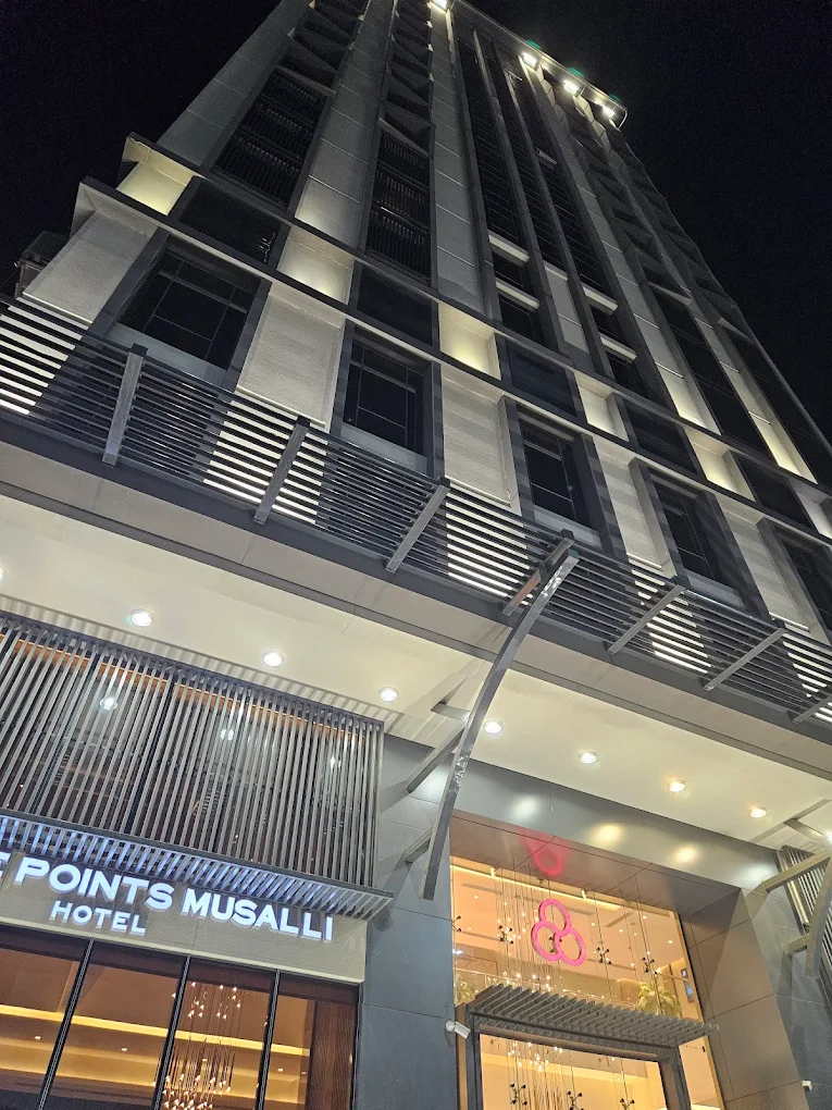 Three Pearls Musalli Hotel